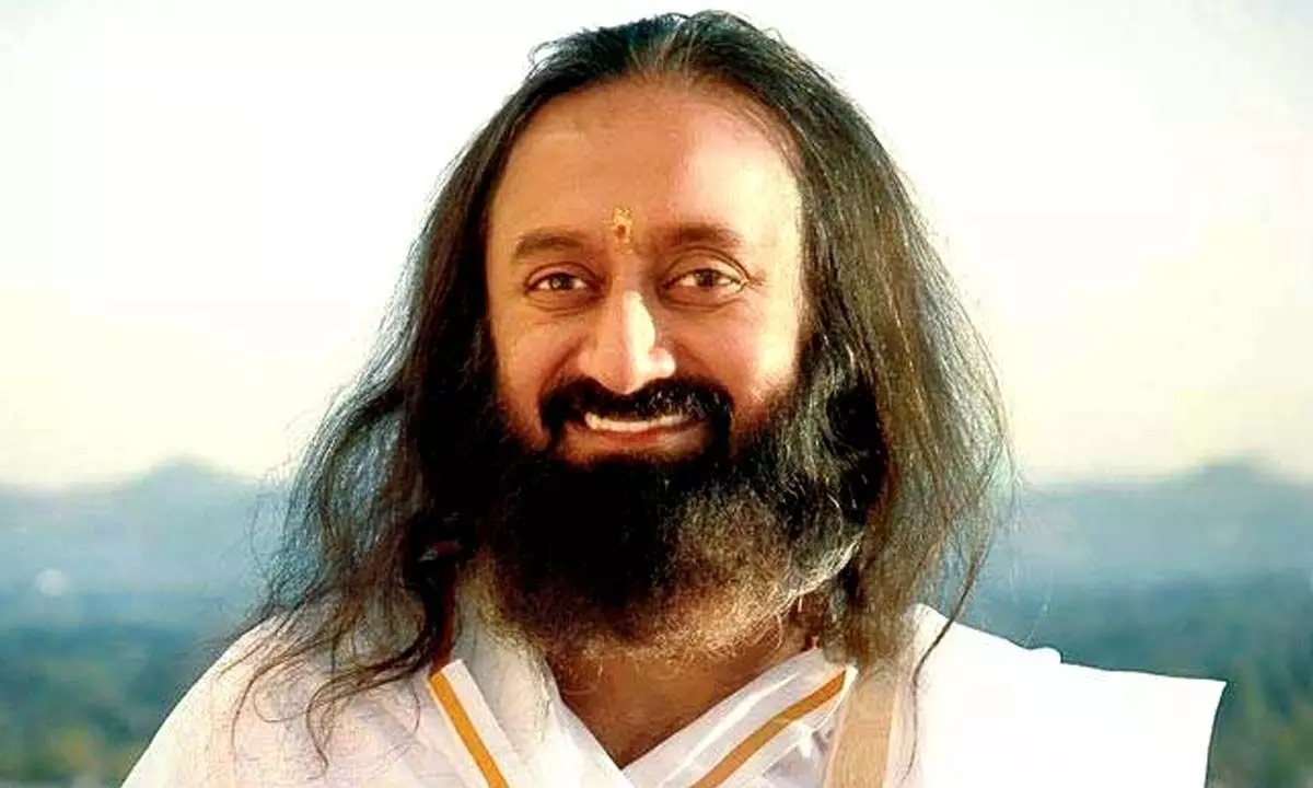 Karnataka High Court Stays Probe Against Sri Sri Ravi Shankar in Land Encroachment Case