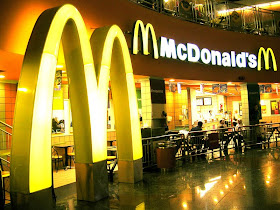 McDonald’s India Outlet Warned Over Rotten Tomatoes and Reused Oil: Food Safety Laws in Focus