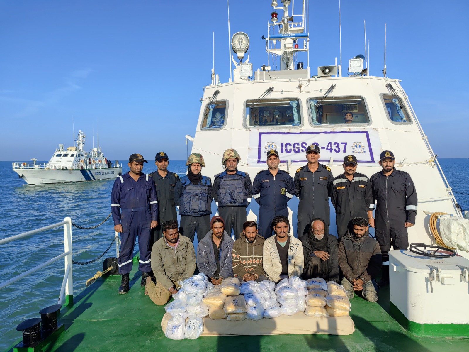 Supreme Court Stays High Court Order on Coast Guard Retirement Age, Directs Expert Panel Review