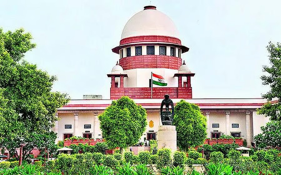 Supreme Court Cancels Haryana Officials’ Deluxe Flat Allotments, Calls Nepotism “Anathema to Democracy”