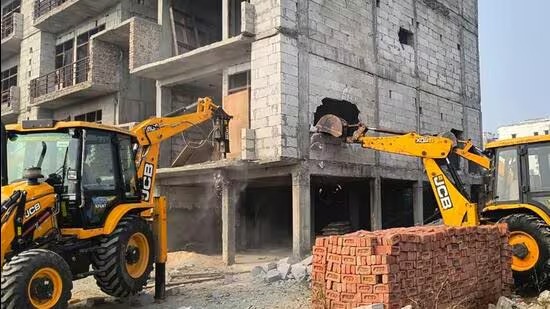 Supreme Court Rules Unauthorized Constructions Cannot Be Protected, But Owners Must Get Fair Hearing