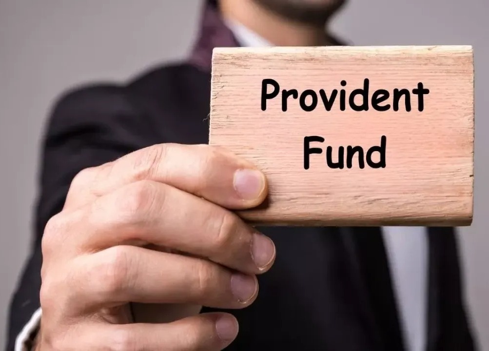 Succession Law in Focus: Supreme Court Clarifies Provident Fund Nominee Rights, Joint Accounts Remain Contentious